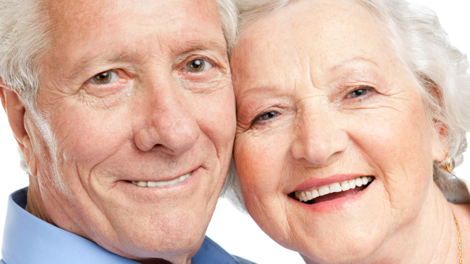 How To Care For Dentures Featured Image - Drake Family Dentistry